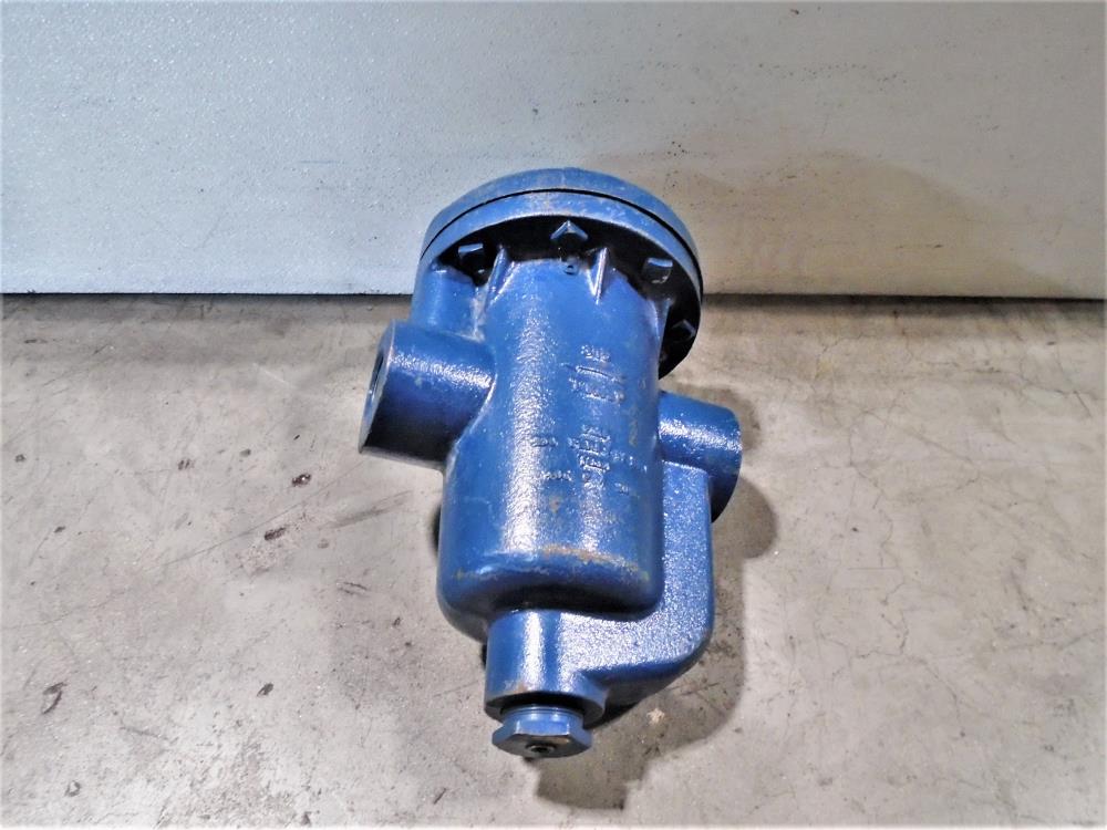 Armstrong #815 Inverted Bucket Steam Trap 1-1/2" NPT, 250 PSIG, Carbon Steel